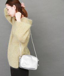 KBF | KBF　メタリックショルダーバッグ(ショルダーバッグ)