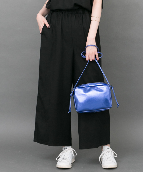 KBF（ケイビーエフ）の「KBF　メタリックショルダーバッグ（ショルダーバッグ・レディース・ブルー/シルバー/レッド/ゴールド・ONE）」の5枚目の写真