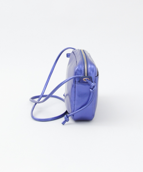 KBF（ケイビーエフ）の「KBF　メタリックショルダーバッグ（ショルダーバッグ・レディース・ブルー/シルバー/レッド/ゴールド・ONE）」の22枚目の写真