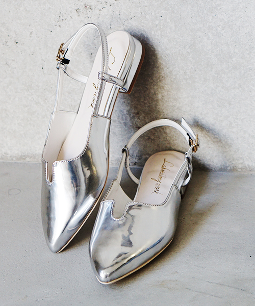 laboratory work(ラボラトリーワーク)の「Vカット メタルヒールサンダル(サンダル・レディース・シルバー/ブラック/カーキ・MEDIUM/LARGE)」の6枚目の写真