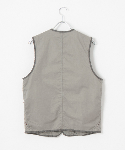 WORK NOT WORK URBAN RESEARCH（ワークノットワークアーバンリサーチ）の「WORK NOT WORK　硫化染ワークポケットベスト（ベスト・メンズ・グレー/ネイビー・MEDIUM/LARGE）」の13枚目の写真