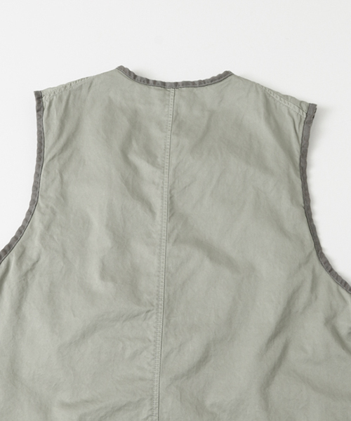 WORK NOT WORK URBAN RESEARCH（ワークノットワークアーバンリサーチ）の「WORK NOT WORK　硫化染ワークポケットベスト（ベスト・メンズ・グレー/ネイビー・MEDIUM/LARGE）」の20枚目の写真