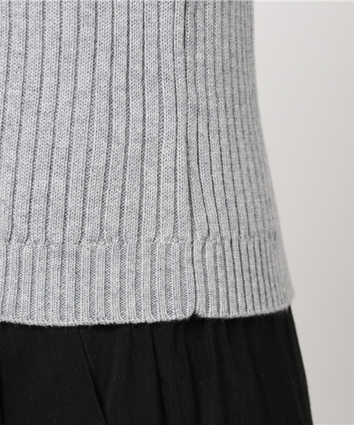 AZUL by moussy（アズールバイマウジー）の「キャミレイヤード半袖ニットプルオーバー（ニット/セーター・レディース・ブラック/グレー/イエロー・LARGE/SMALL/MEDIUM）」の22枚目の写真