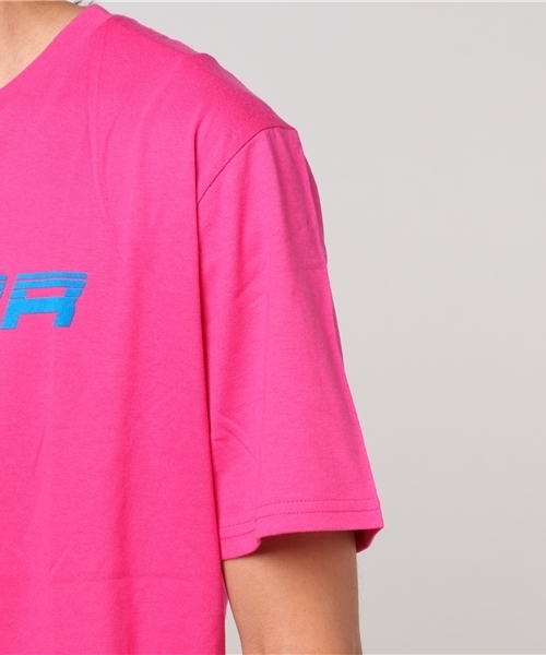 WEGO（ウィゴー）の「WEGO/モーションロゴTシャツ（Tシャツ/カットソー・メンズ・ピンク/ホワイト・LARGE/MEDIUM）」の6枚目の写真