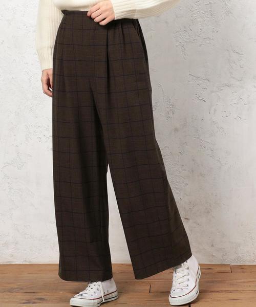 green label relaxing（グリーンレーベルリラクシング）の「CB ウラキモウ イージーワイドパンツ ◆（その他パンツ・レディース・ベージュ/ブラウン/レッド/オフホワイト/ダークグレー/コバルトブルー・38/36）」の4枚目の写真