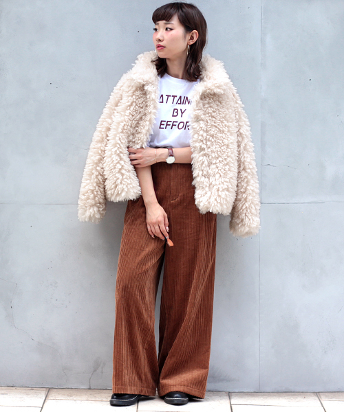 PAGEBOY（ページボーイ）の「【12/1 ヒルナンデス放映】ファーブルゾン（ブルゾン・レディース・キャメル/オフホワイト/ブルー・FREE）」の6枚目の写真