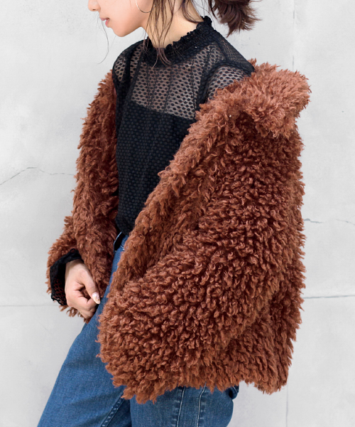 PAGEBOY（ページボーイ）の「【12/1 ヒルナンデス放映】ファーブルゾン（ブルゾン・レディース・キャメル/オフホワイト/ブルー・FREE）」の11枚目の写真