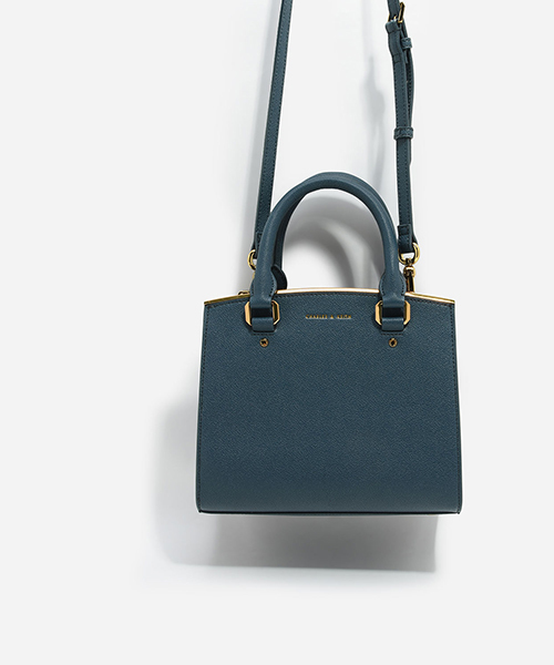 CHARLES & KEITH（チャールズ & キース）の「ベーシックストラクチャーハンドバッグ / BASIC STRUCTURED HANDBAG（ハンドバッグ・レディース・ブラック/レンガ/ダークネイビー・M）」の8枚目の写真