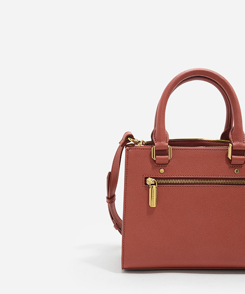 CHARLES & KEITH（チャールズ & キース）の「ベーシックストラクチャーハンドバッグ / BASIC STRUCTURED HANDBAG（ハンドバッグ・レディース・ブラック/レンガ/ダークネイビー・M）」の11枚目の写真