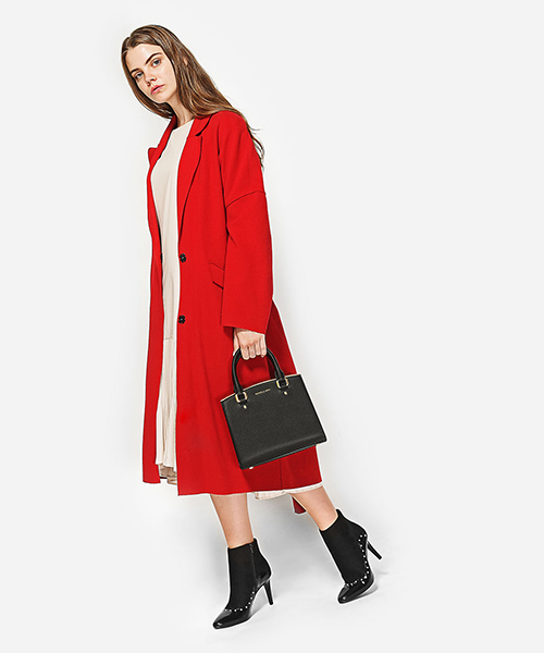 CHARLES & KEITH（チャールズ & キース）の「ベーシックストラクチャーハンドバッグ / BASIC STRUCTURED HANDBAG（ハンドバッグ・レディース・ブラック/レンガ/ダークネイビー・M）」の14枚目の写真
