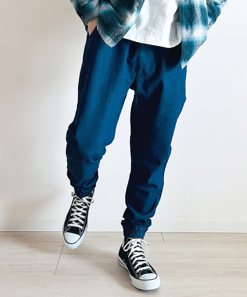 BEATJIVE（ビートジャイブ）の「ストレッチデニム ジョガーパンツ イージー仕様 ウエストゴム テーパードシルエット ヴィンテージ加工 メンズ（デニムパンツ・メンズ・ライトインディゴブルー/ダークインディゴブルー/ワンウォッシュ/ブラック系その他2/ブラック系その他・2/3）」の7枚目の写真