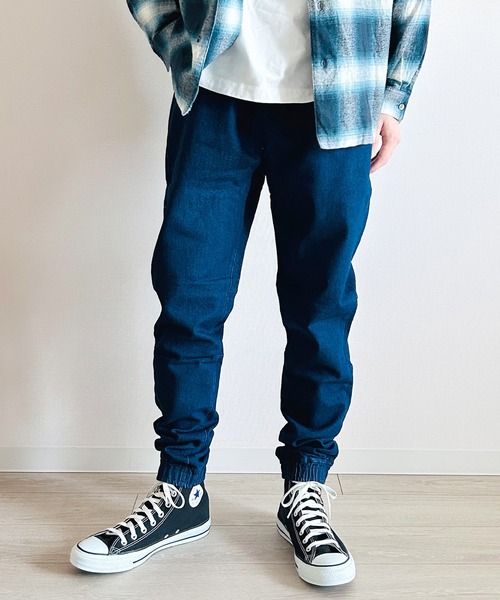 BEATJIVE（ビートジャイブ）の「ストレッチデニム ジョガーパンツ イージー仕様 ウエストゴム テーパードシルエット ヴィンテージ加工 メンズ（デニムパンツ・メンズ・ライトインディゴブルー/ダークインディゴブルー/ワンウォッシュ/ブラック系その他2/ブラック系その他・2/3）」の6枚目の写真