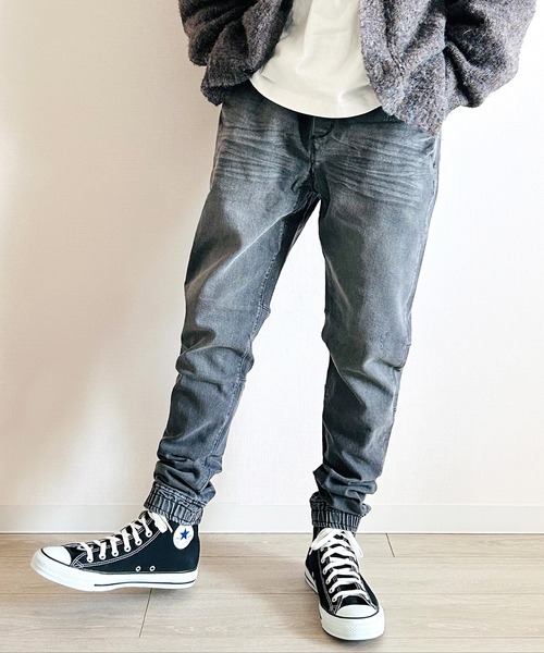 BEATJIVE（ビートジャイブ）の「ストレッチデニム ジョガーパンツ イージー仕様 ウエストゴム テーパードシルエット ヴィンテージ加工 メンズ（デニムパンツ・メンズ・ライトインディゴブルー/ダークインディゴブルー/ワンウォッシュ/ブラック系その他2/ブラック系その他・2/3）」の19枚目の写真