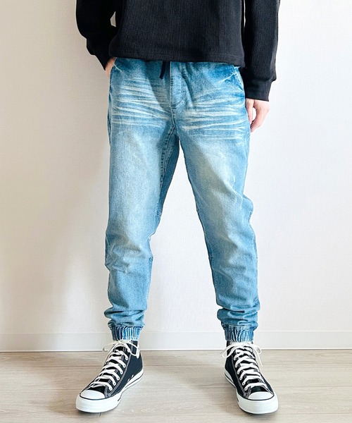 BEATJIVE（ビートジャイブ）の「ストレッチデニム ジョガーパンツ イージー仕様 ウエストゴム テーパードシルエット ヴィンテージ加工 メンズ（デニムパンツ・メンズ・ライトインディゴブルー/ダークインディゴブルー/ワンウォッシュ/ブラック系その他2/ブラック系その他・2/3）」の11枚目の写真