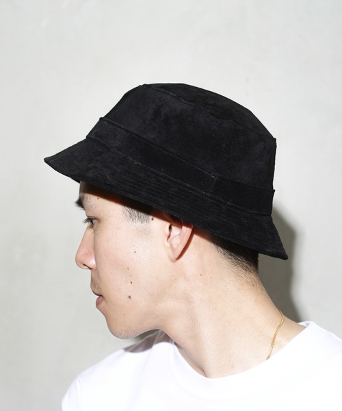 KAIKO（カイコー）の「KAIKO PIG SUEDE BUCKET HAT（ハット・メンズ・オフホワイト/ブラック/ブラウン系その他・FREE）」の5枚目の写真
