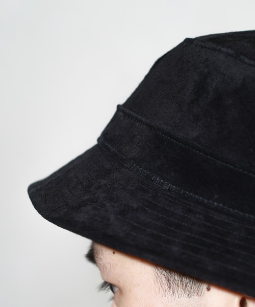 KAIKO（カイコー）の「KAIKO PIG SUEDE BUCKET HAT（ハット・メンズ・オフホワイト/ブラック/ブラウン系その他・FREE）」の6枚目の写真