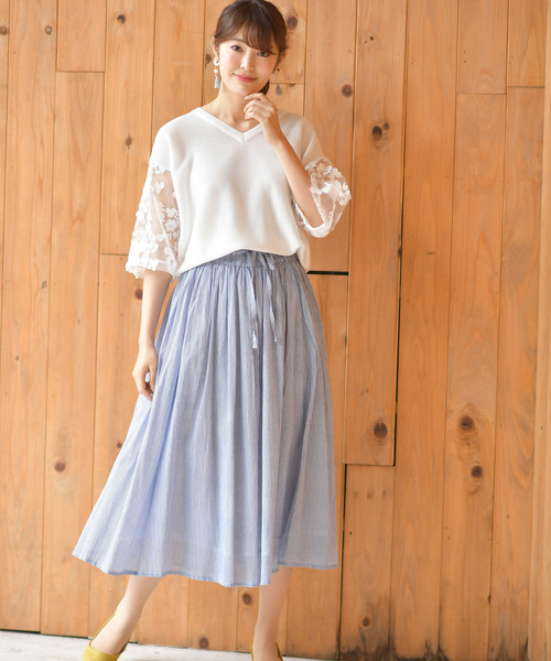 rps（アールピーエス）の「袖３ＤレースＶネックニットプルオーバー（ニット/セーター・レディース・オフホワイト/杢グレー/ネイビー・M）」の10枚目の写真