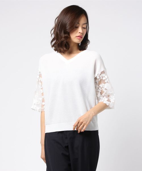 rps（アールピーエス）の「袖３ＤレースＶネックニットプルオーバー（ニット/セーター・レディース・オフホワイト/杢グレー/ネイビー・M）」の6枚目の写真