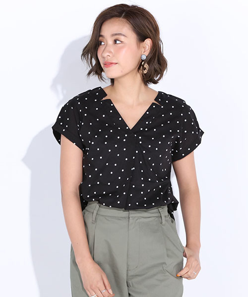 LIPSTAR（リップスター）の「Vネック後ろリボンギンガム＆ドット＆無地ブラウス（シャツ/ブラウス・レディース・ブラック系その他2/オフホワイト/ブラック系その他/ホワイト系その他/イエロー・M）」の22枚目の写真