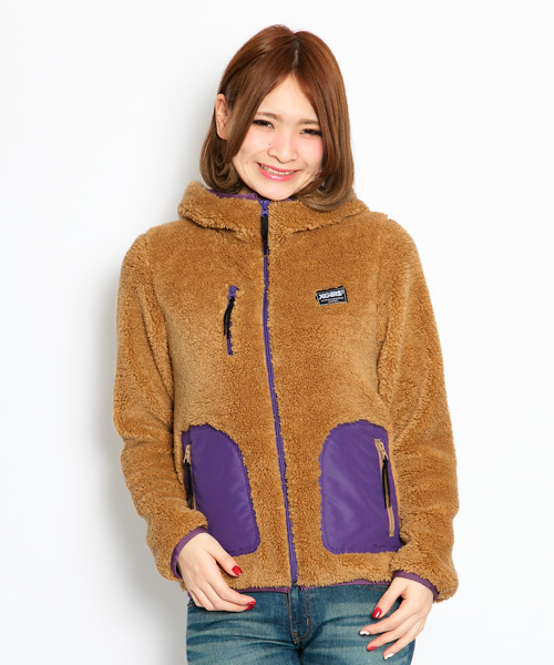 X-girl（エックスガール）の「FLUFFY HOODIE 2013（その他アウター・レディース・ホワイト/マルチ/ベージュ/ネイビー・1/2）」の7枚目の写真