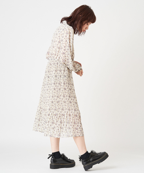 OLIVE des OLIVE（オリーブデオリーブ）の「NEW消しプリーツプチハイワンピース（ワンピース・レディース・ブラック/オフホワイト/ピンク・FREE）」の21枚目の写真