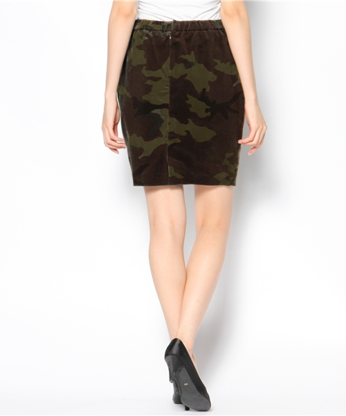 SHIPS for women(シップスフォーウィメン)の「カモ ビッグ ポケットスカート(スカート・レディース・ライトグリーン/オリーブ・36/38/34)」の4枚目の写真