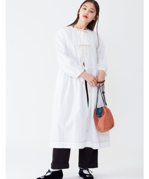 POU DOU DOU（プードゥドゥ）の「コットンナイロン巾着ポシェット（ショルダーバッグ・レディース・ブラック/オレンジ/ブルー・8）」の4枚目の写真