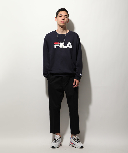 FILA(フィラ)の「【FILA】 デカ ロゴ プリント 裏起毛 スウェット トレーナー(スウェット・レディース・ネイビー/杢グレー/ホワイト/ブラック/カーキ/カーキ系/ブルーグレー・LARGE/X-LARGE/MEDIUM)」の10枚目の写真