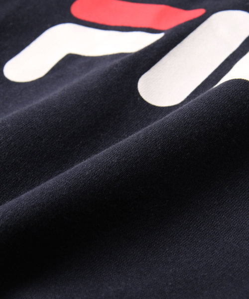 FILA(フィラ)の「【FILA】 デカ ロゴ プリント 裏起毛 スウェット トレーナー(スウェット・レディース・ネイビー/杢グレー/ホワイト/ブラック/カーキ/カーキ系/ブルーグレー・LARGE/X-LARGE/MEDIUM)」の12枚目の写真