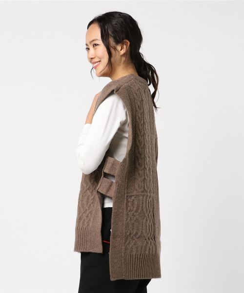 MAISON SPECIAL(メゾンスペシャル)の「ケーブルニットベスト【MAISON SPECIAL/メゾンスペシャル】(ニット/セーター・レディース・ホワイト/ブラック/ブラウン・FREE)」の5枚目の写真