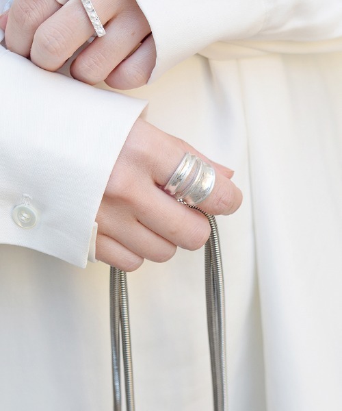 Marient(マリエント)の「ヴィンテージラインリング(リング・レディース・シルバー/ゴールド・FREE)」の6枚目の写真