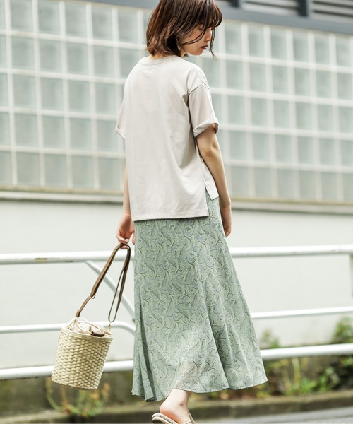 natural couture(ナチュラルクチュール)の「シアーペイズリーパイピングスカート(スカート・レディース・ベージュ/パープル/グリーン・FREE)」の6枚目の写真