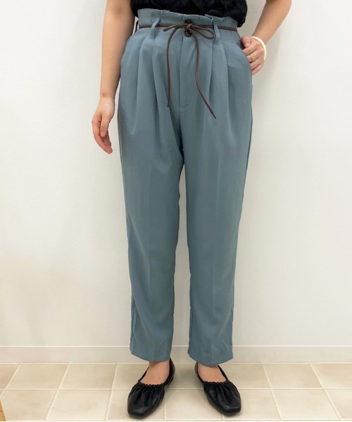 apres jour（アプレジュール）の「MILKテーパードパンツ【ZOZOTOWN限定アイテム】（その他パンツ・レディース・ブラック/ダークブラウン/ベージュ/スモークピンク/ボルドー/モカ/ダークブルー/アイボリー・X-LARGE/MEDIUM/SMALL）」の7枚目の写真