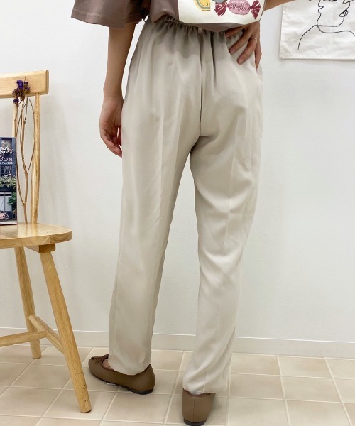 apres jour（アプレジュール）の「MILKテーパードパンツ【ZOZOTOWN限定アイテム】（その他パンツ・レディース・ブラック/ダークブラウン/ベージュ/スモークピンク/ボルドー/モカ/ダークブルー/アイボリー・X-LARGE/MEDIUM/SMALL）」の11枚目の写真