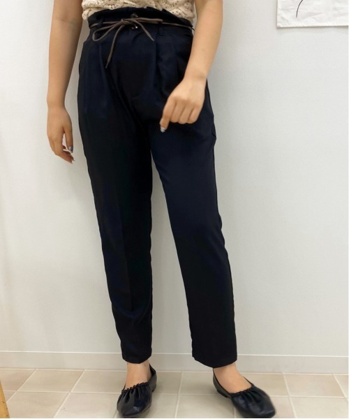 apres jour（アプレジュール）の「MILKテーパードパンツ【ZOZOTOWN限定アイテム】（その他パンツ・レディース・ブラック/ダークブラウン/ベージュ/スモークピンク/ボルドー/モカ/ダークブルー/アイボリー・X-LARGE/MEDIUM/SMALL）」の14枚目の写真