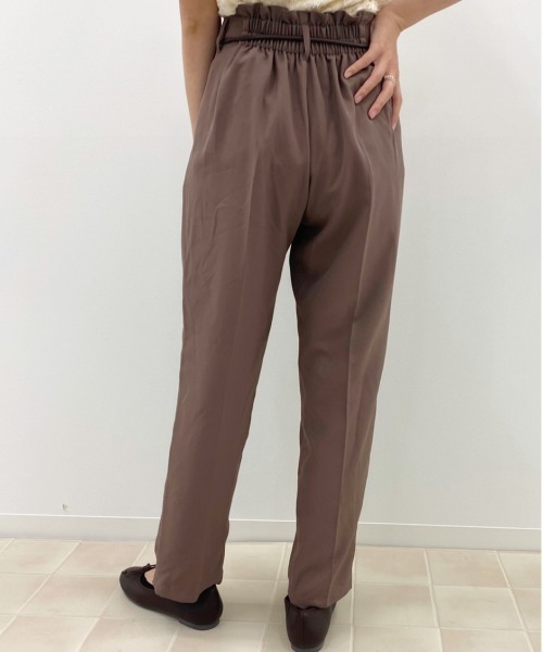 apres jour（アプレジュール）の「MILKテーパードパンツ【ZOZOTOWN限定アイテム】（その他パンツ・レディース・ブラック/ダークブラウン/ベージュ/スモークピンク/ボルドー/モカ/ダークブルー/アイボリー・X-LARGE/MEDIUM/SMALL）」の22枚目の写真