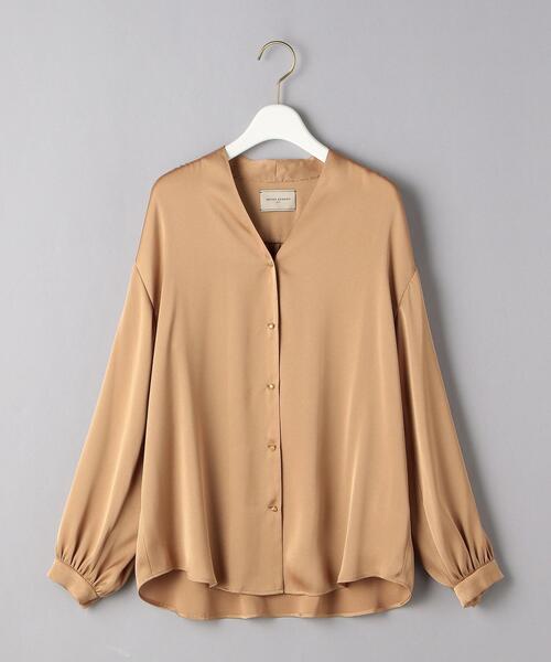 UNITED ARROWS ラッフル Vネック ブラウス ベージュ 日本製 UNITED ARROWS ラッフル Vネック ブラウス ベージュ 日本製オ