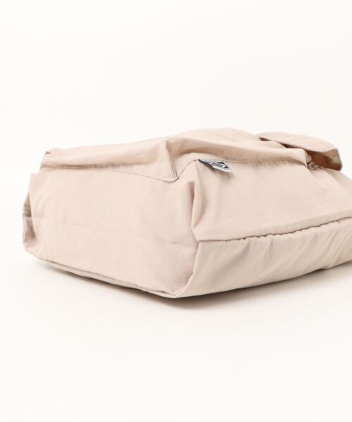 KOBE LETTUCE（コウベレタス）の「撥水加工折り畳みビッグポケットトートバッグ（トートバッグ・レディース・ブラック/グレイッシュベージュ/ピンク/ミント・FREE）」の5枚目の写真