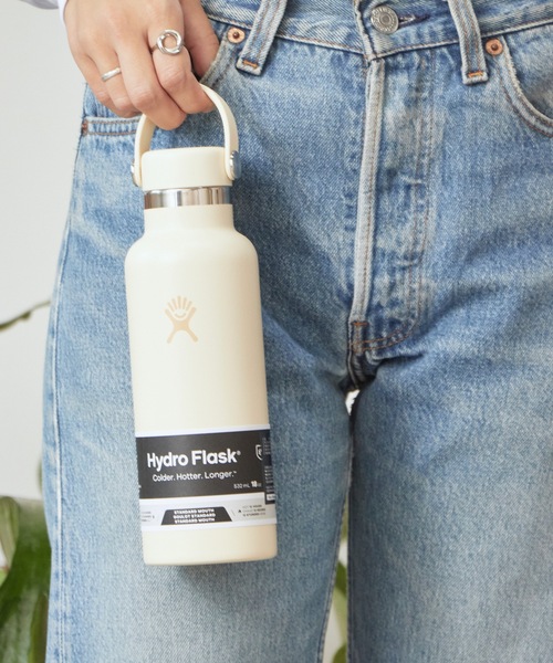 HYDRO FLASK（ハイドロフラスク）の「HydroFlask/ハイドロフラスク 18oz Standard Mouth ステンレスボトル 水筒 2026年春夏（グラス/マグカップ/タンブラー・メンズ・ホワイト/ライトブルー/エメラルドブルー/ブラック/ネイビー/オリーブ/ピンク/イエロー/ブルー/ダークグレー/ミント/シルバーグレー/ピンク系その他/シャーベット/レモンイエロー/レッド/オートミール/オレンジ/パープル/モカ/インディゴブルー/キナリ/ライトパープル/ダークオレンジ・FREE）」の2枚目の写真