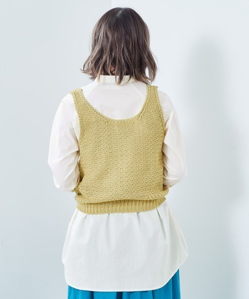 cepo（セポ）の「ニットベスト+ロングカフスシャツ レイヤード（シャツ/ブラウス・レディース・オフホワイト/ブラック/イエロー・M）」の10枚目の写真