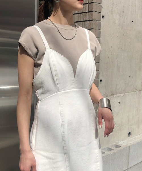 &g'aime（アンジェム）の「【&g'aime】バックカットデニムワンピース（ワンピース・レディース・ホワイト/ブラック/ブルー・FREE）」の4枚目の写真