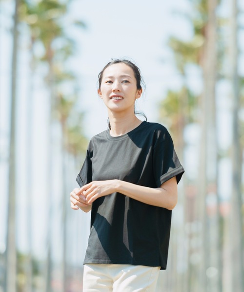 LB/S (エルビーエス)の「袖ロールカフサイドスリットTシャツ 汗染み防止加工素材 ビッグシルエット/オーバーサイズ(Tシャツ/カットソー・レディース・ホワイト/ブラック/ネイビー/ブラウン/ピンク系その他/ライトグリーン/カーキ/ブルー/サックスブルー/ライトベージュ・MEDIUM/LARGE)」の17枚目の写真