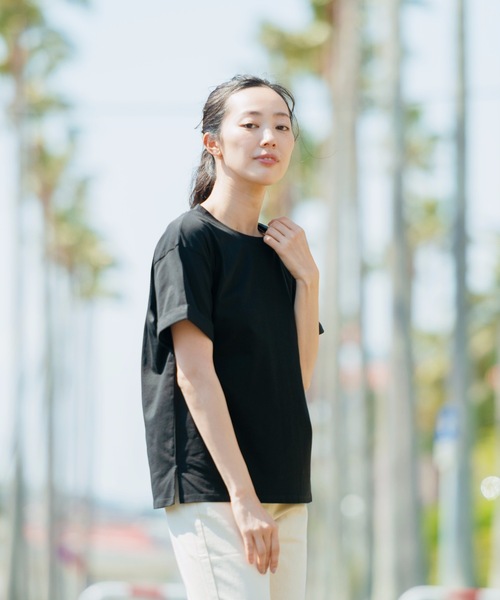 LB/S (エルビーエス)の「袖ロールカフサイドスリットTシャツ 汗染み防止加工素材 ビッグシルエット/オーバーサイズ(Tシャツ/カットソー・レディース・ホワイト/ブラック/ネイビー/ブラウン/ピンク系その他/ライトグリーン/カーキ/ブルー/サックスブルー/ライトベージュ・MEDIUM/LARGE)」の20枚目の写真
