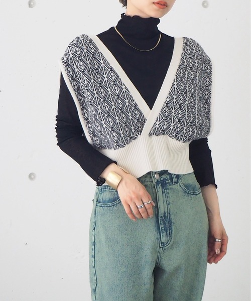 tiptop（ティップトップ）の「柄編み前後2wayビスチェ（ベスト・レディース・ブラック/ブラウン/ブルー/グレイッシュベージュ/ライトベージュ/C/アイボリー/B/A/ダークブルー・FREE）」の8枚目の写真