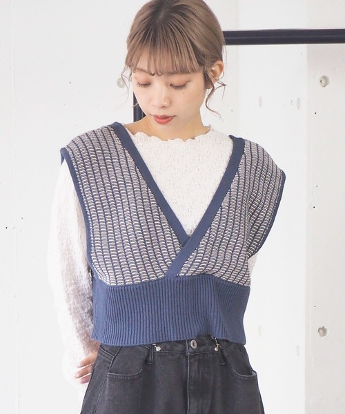 tiptop（ティップトップ）の「柄編み前後2wayビスチェ（ベスト・レディース・ブラック/ブラウン/ブルー/グレイッシュベージュ/ライトベージュ/C/アイボリー/B/A/ダークブルー・FREE）」の19枚目の写真