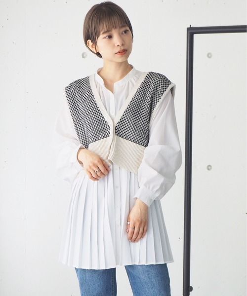 tiptop（ティップトップ）の「柄編み前後2wayビスチェ（ベスト・レディース・ブラック/ブラウン/ブルー/グレイッシュベージュ/ライトベージュ/C/アイボリー/B/A/ダークブルー・FREE）」の22枚目の写真