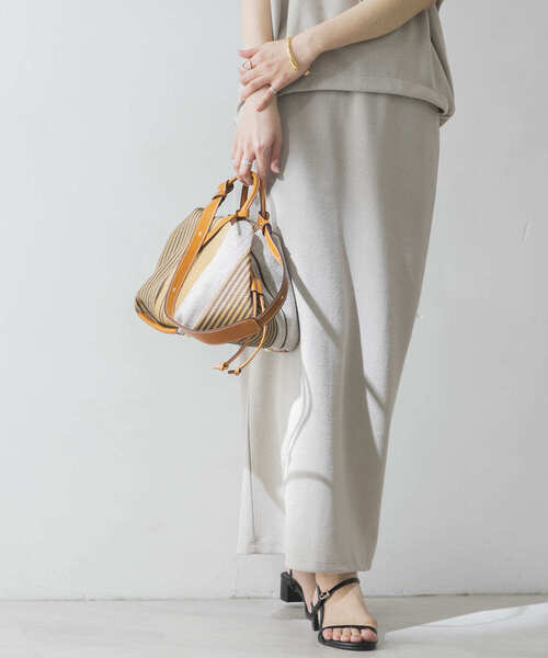 URBAN RESEARCH(アーバンリサーチ)の「ブークレライトリバーロングスカート(スカート・レディース・グレー系その他/アイボリー・FREE)」の22枚目の写真