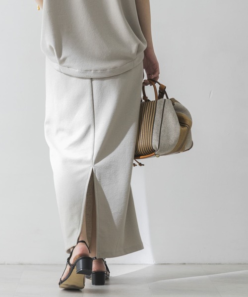 URBAN RESEARCH(アーバンリサーチ)の「ブークレライトリバーロングスカート(スカート・レディース・グレー系その他/アイボリー・FREE)」の20枚目の写真