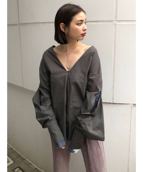 EMODA（エモダ）の「スリーブレイヤートップ（シャツ/ブラウス・レディース・アイボリー/ブラック・FREE）」の8枚目の写真