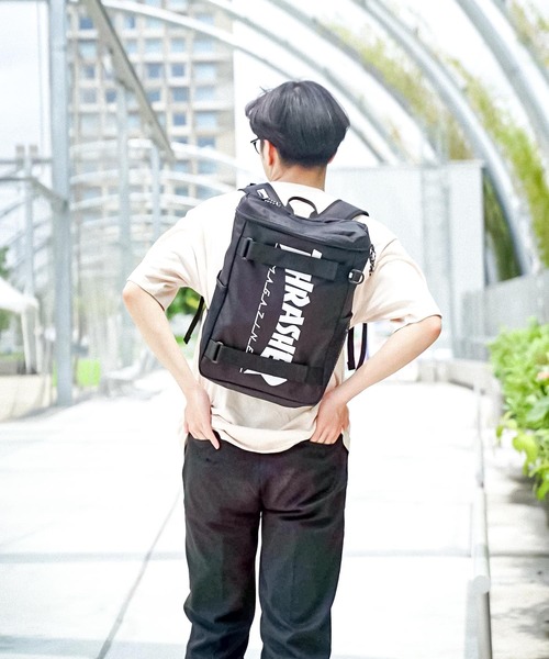 THRASHER(スラッシャー)の「HOMETOWN BACKPACK S 20L/スラッシャーバッグパックリュックサック(ショルダーバッグ・メンズ・ブラック×ホワイト/ブラック×レッド・FREE)」の21枚目の写真